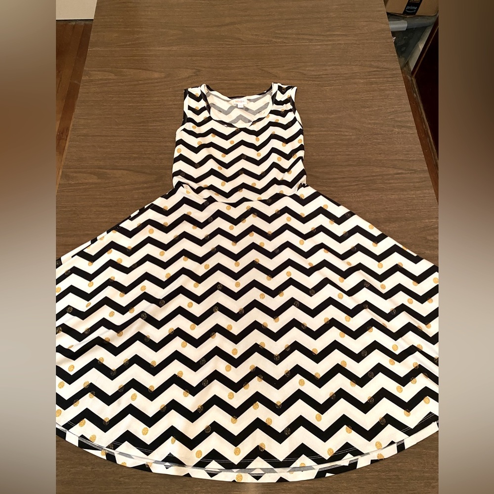 LulaRoe Large ZigZag Striped Nicki Dress